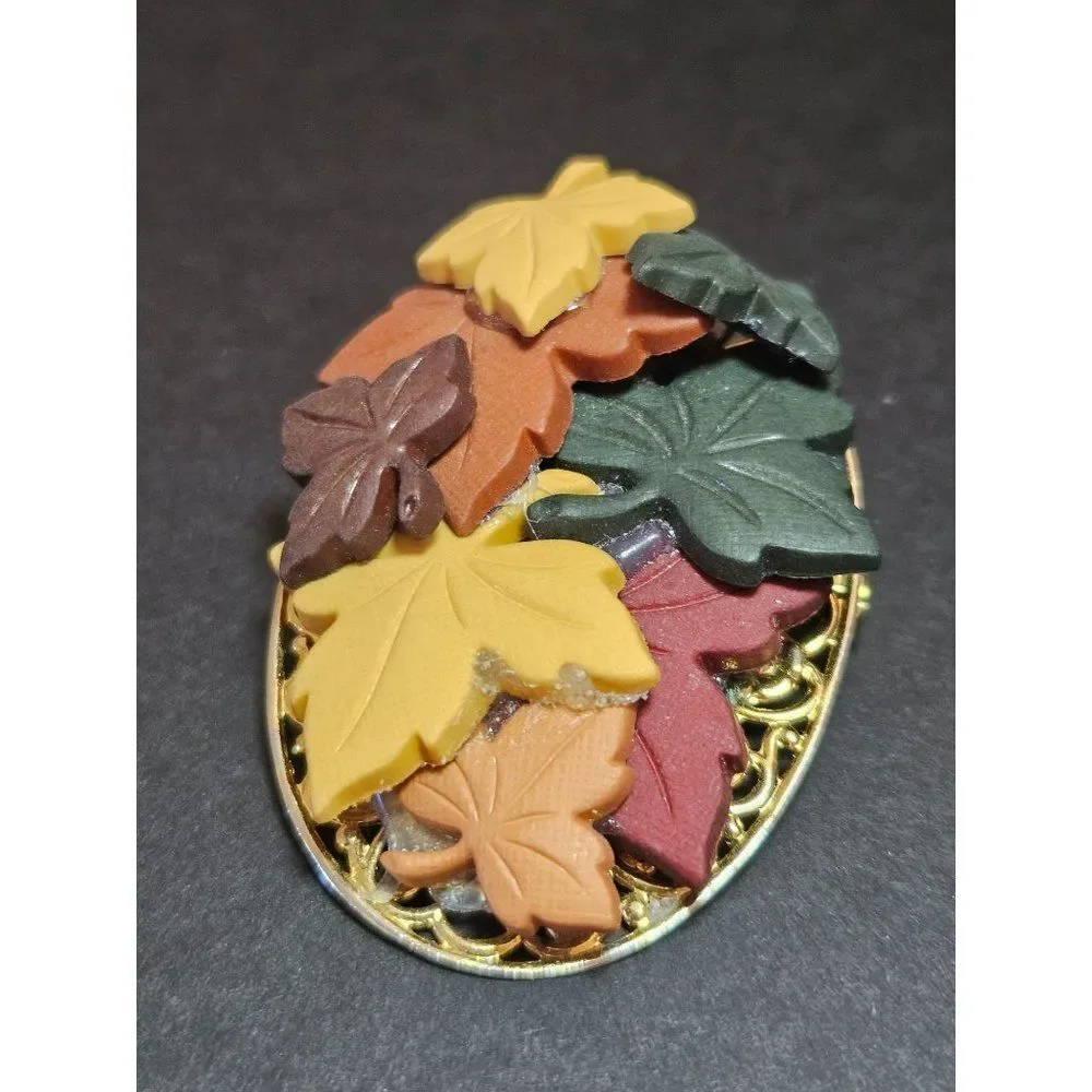 Vintage handmade fall leaf brooch